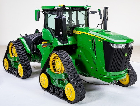 9R 390 Tractor